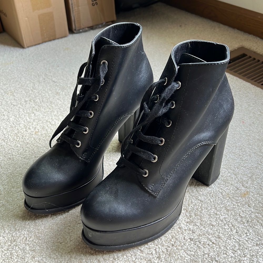 Platform black tie boots